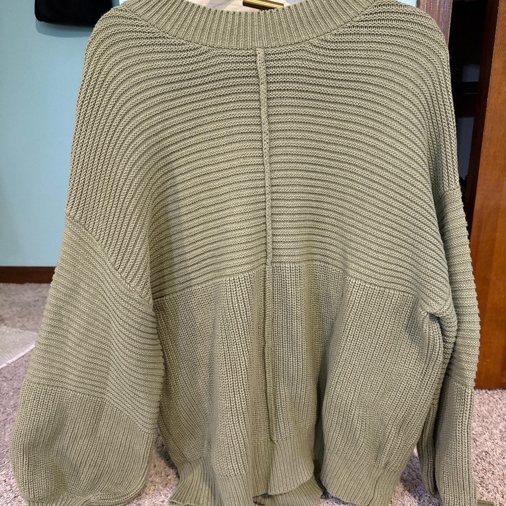 Green Balloon sleeve sweater